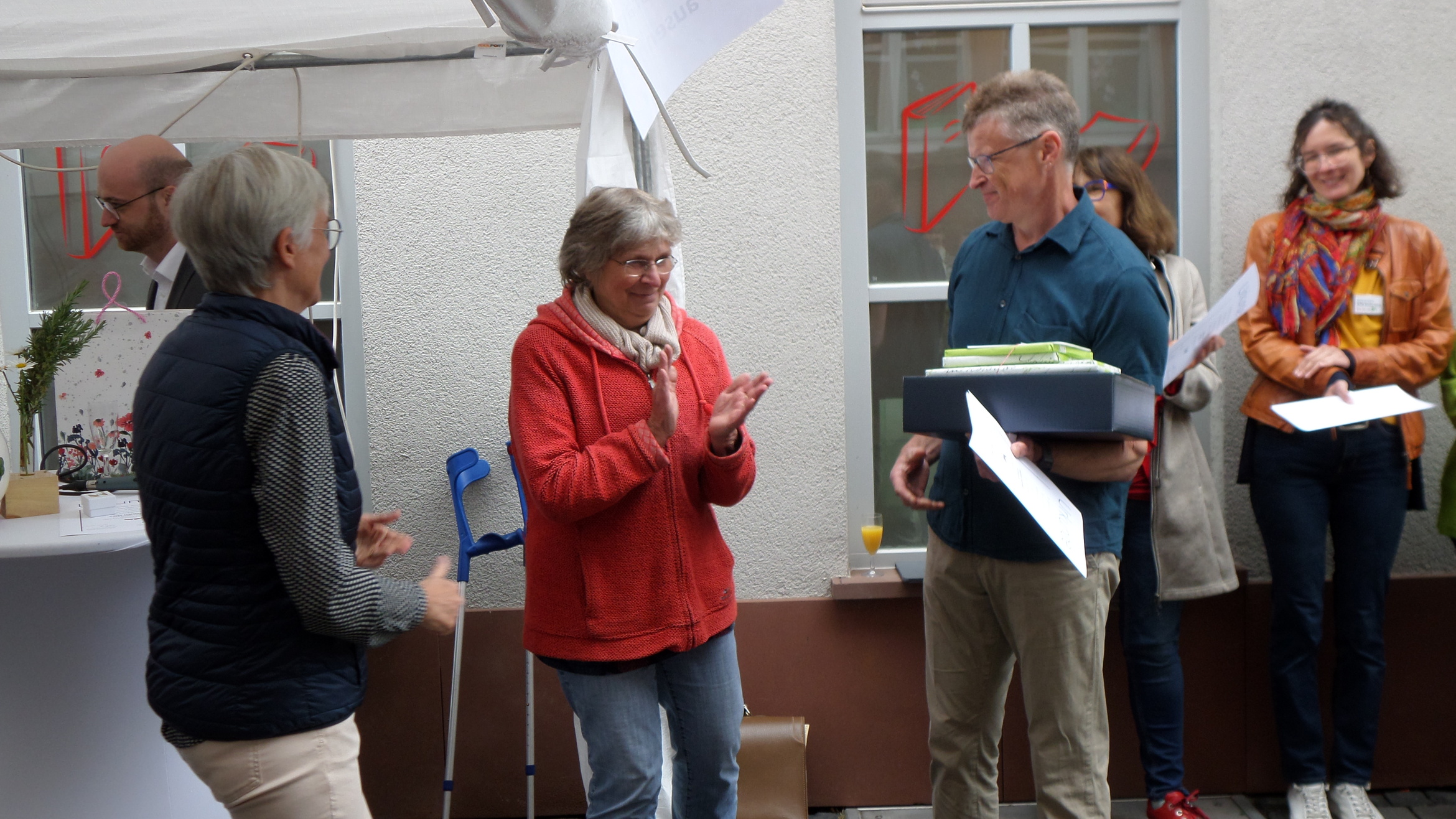 Frau Sebastian gratuliert