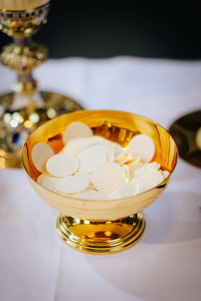 Hostienschale Hostienschale - Klosterkirche St. Katharina Rietberg +++ Foto: Besim Mazhiqi