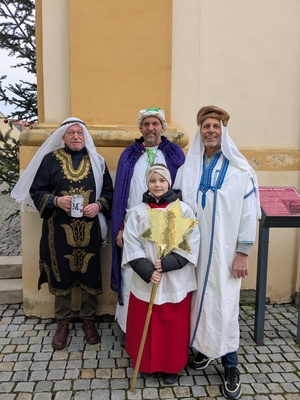 Elmar Keupp, Norbert Heinrich, Josef Schneider mit Enkeltochter als Sternträger
