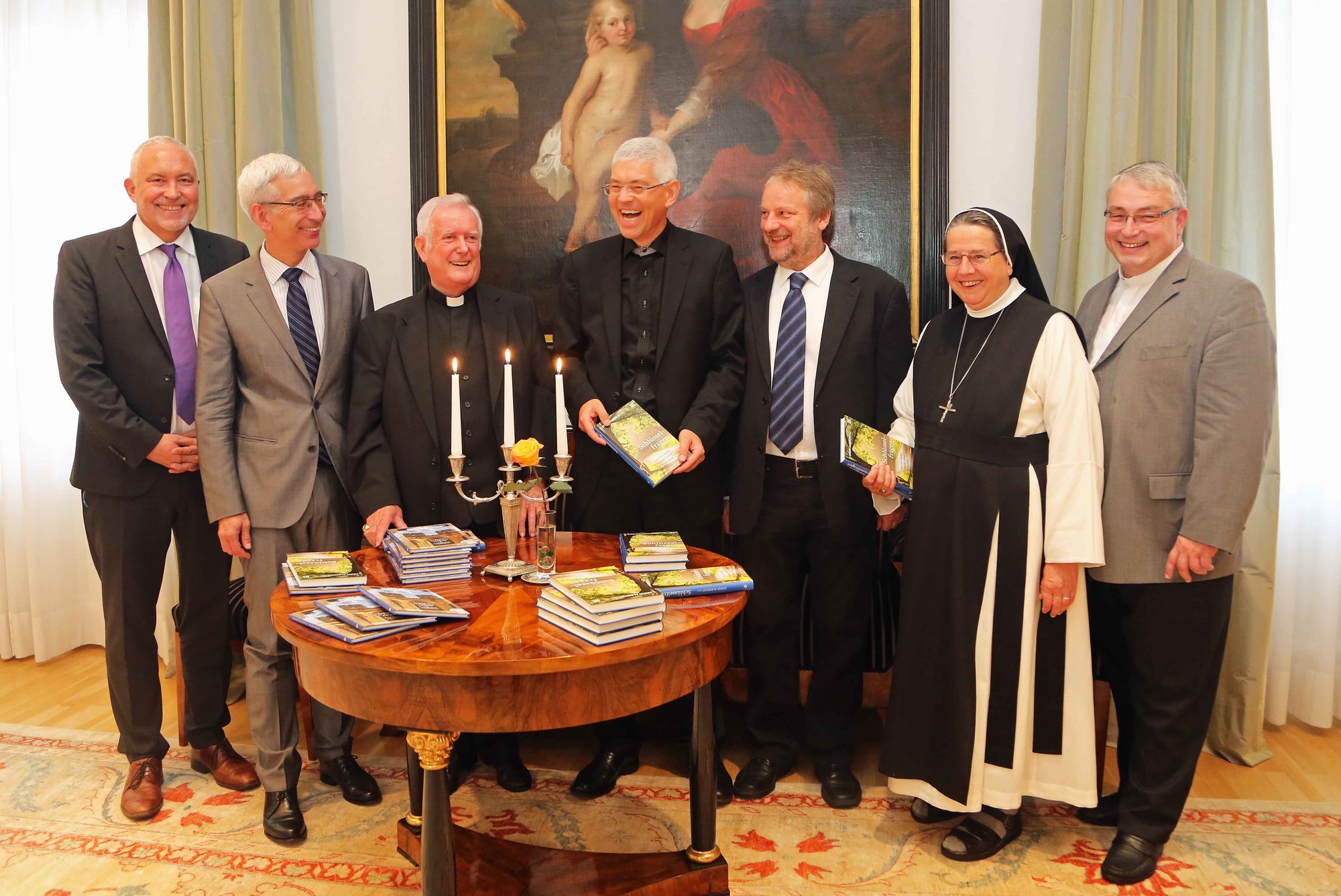Buchpräsentation Bischof Dr. Friedhelm Hofmann: Antworten auf die Fragen der Zeit